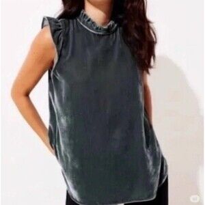 LOFT Women's Medium Green Crushed Velvet Ruffle Neck Pullover Top Cap Sleeve M